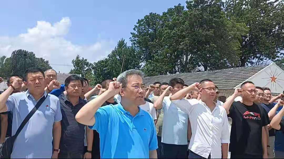 宣誓2.jpg 宣誓2.jpg