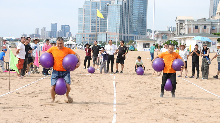 青纜第十九屆職工沙灘運動會圓滿落幕(圖1) 青纜第十九屆職工沙灘運動會圓滿落幕(圖1)